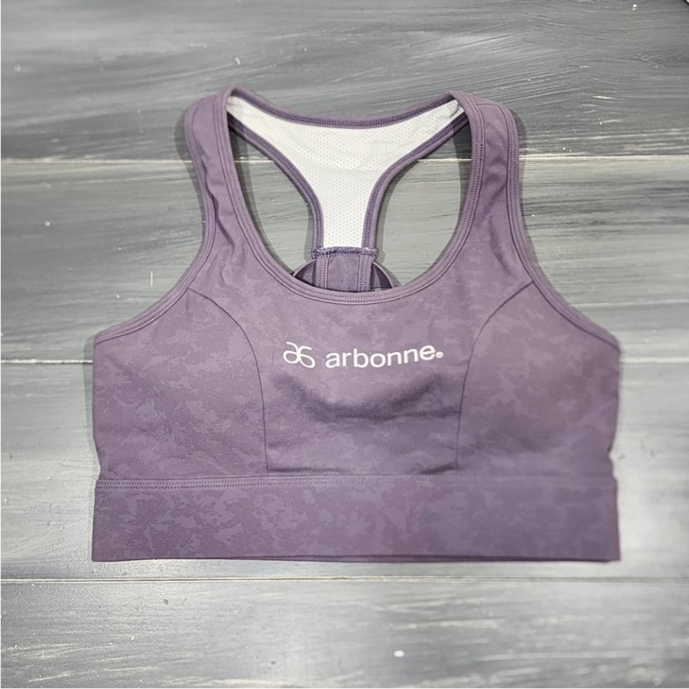 Arbonne Medium Racerback Sports Bra Purple Acid Washed Removable Pads like new